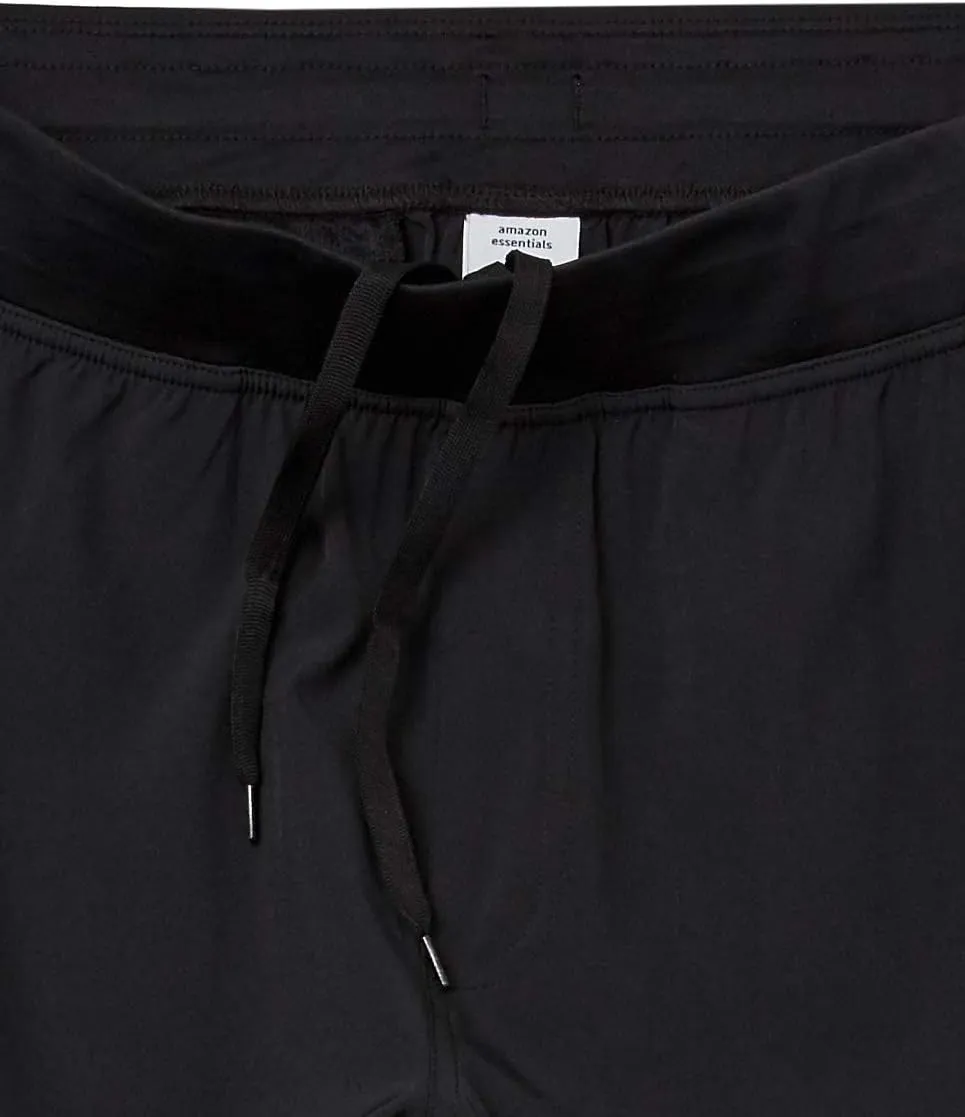 Amazon Essentials Men's Performance Stretch Woven 7" Training Short