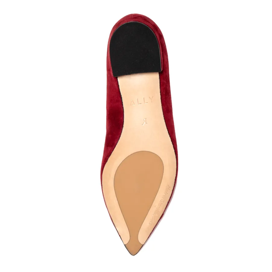 Suede Flat - Gutsy Garnet