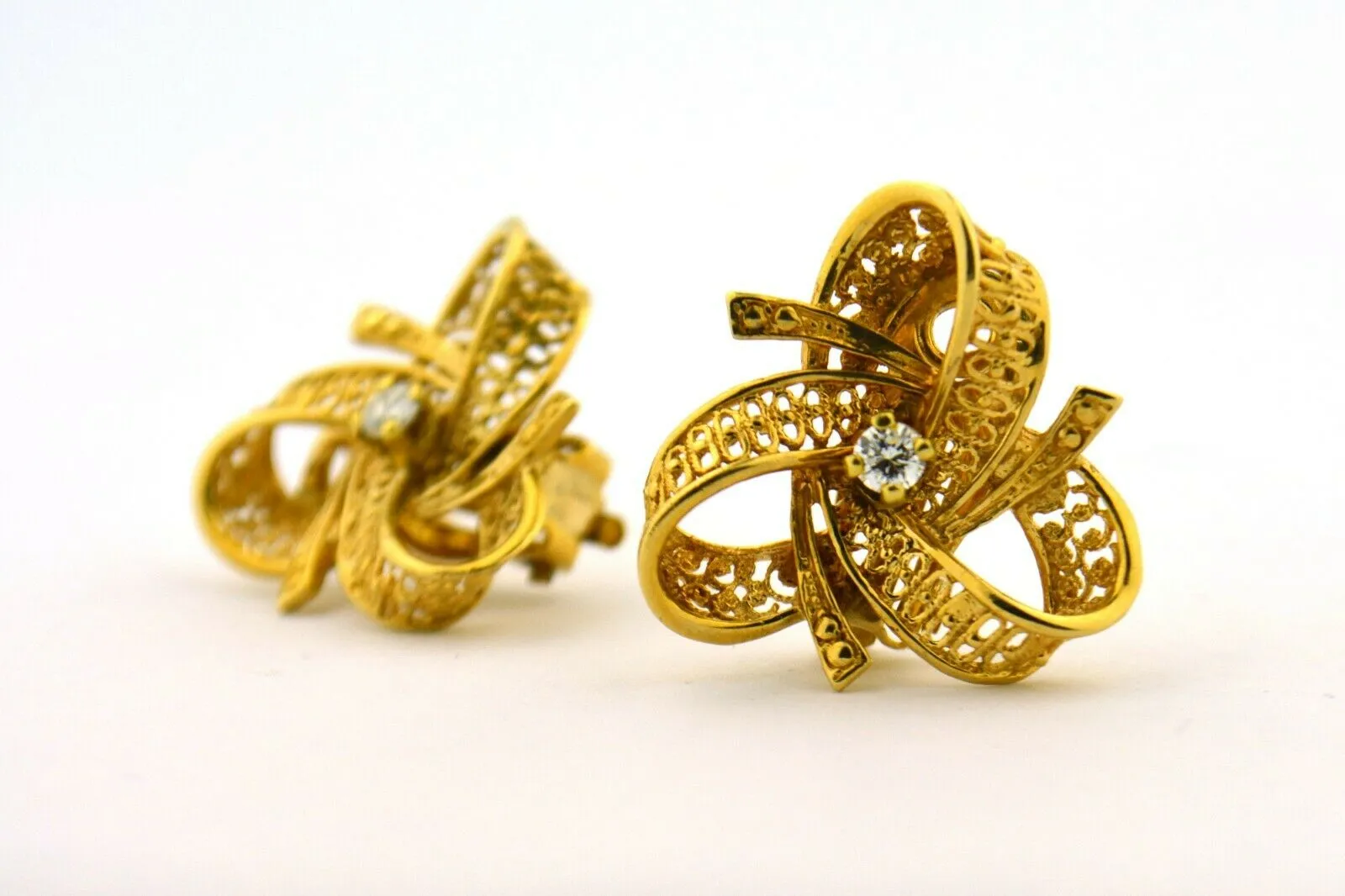 Vintage Mid Century Diamond Bow 14K Yellow Gold Filigree Earrings VS F .18cttw