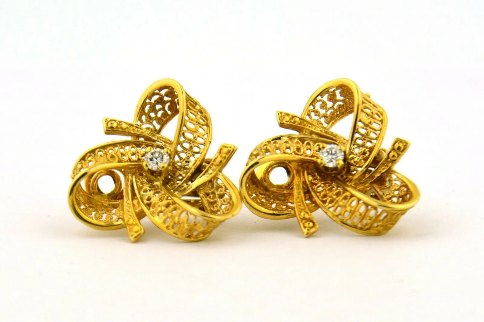 Vintage Mid Century Diamond Bow 14K Yellow Gold Filigree Earrings VS F .18cttw
