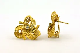 Vintage Mid Century Diamond Bow 14K Yellow Gold Filigree Earrings VS F .18cttw